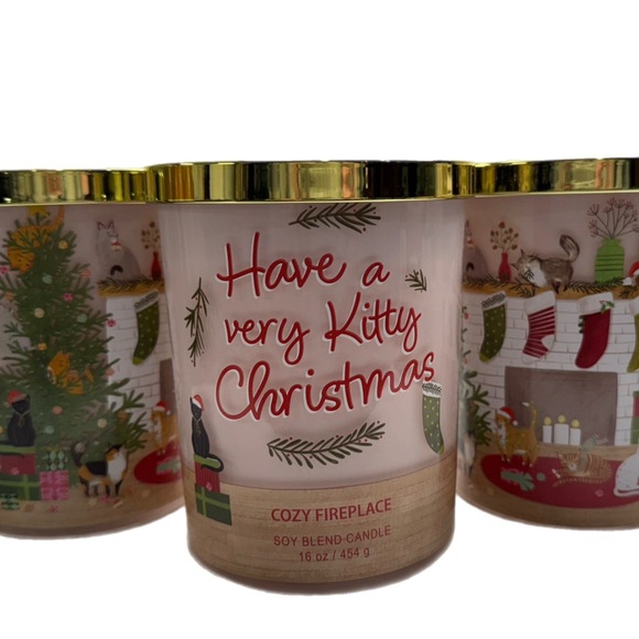 NWT! 🐈  Starcrafts 16 oz. Christmas Holiday Kitty “Cozy Fireplace” candle - Picture 12 of 15